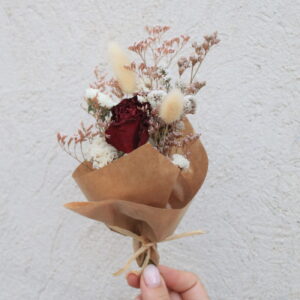 זרון פרחים מיובש